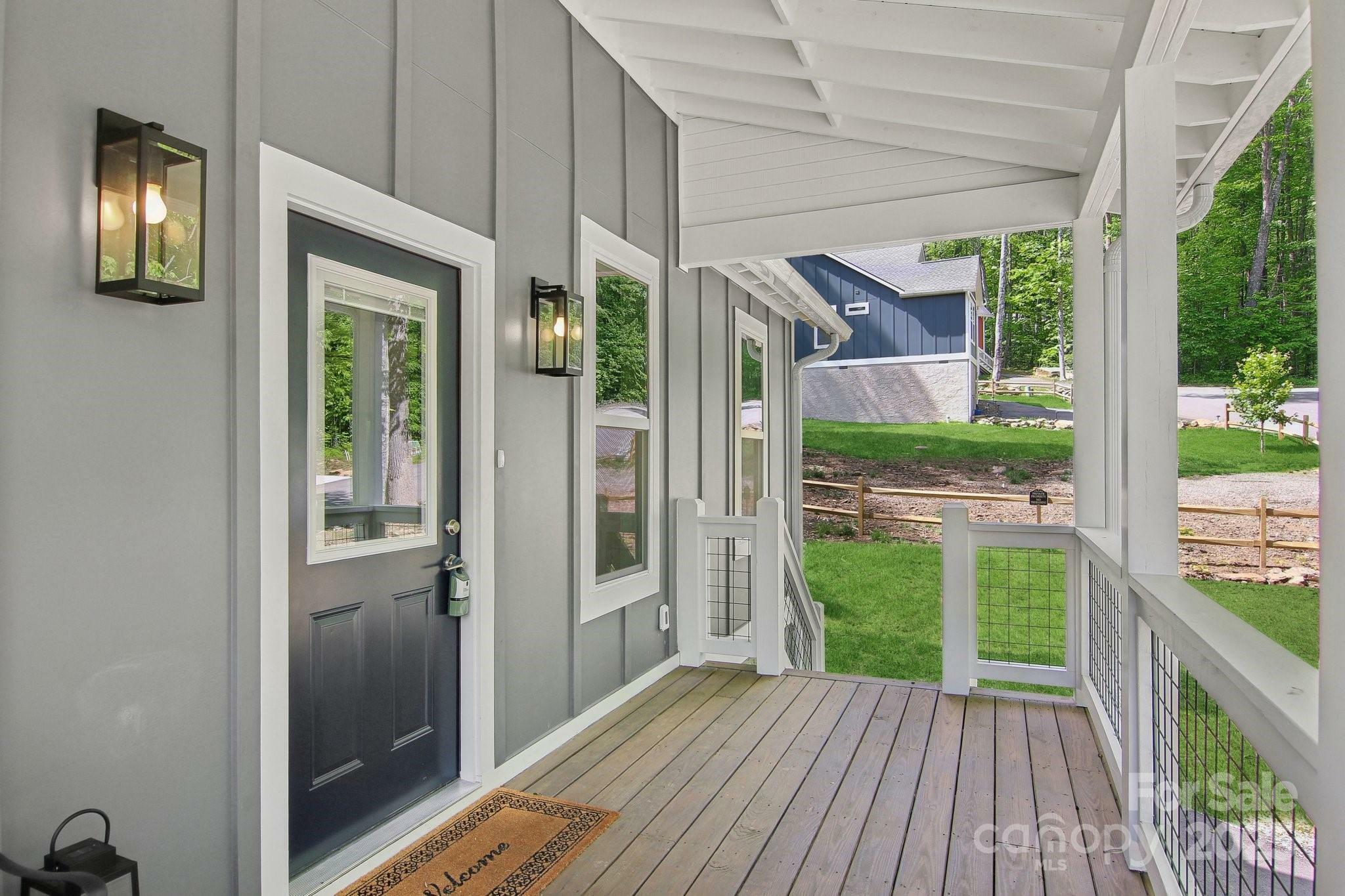 Property Photo: 593 Twinbrook Lane NC 28751