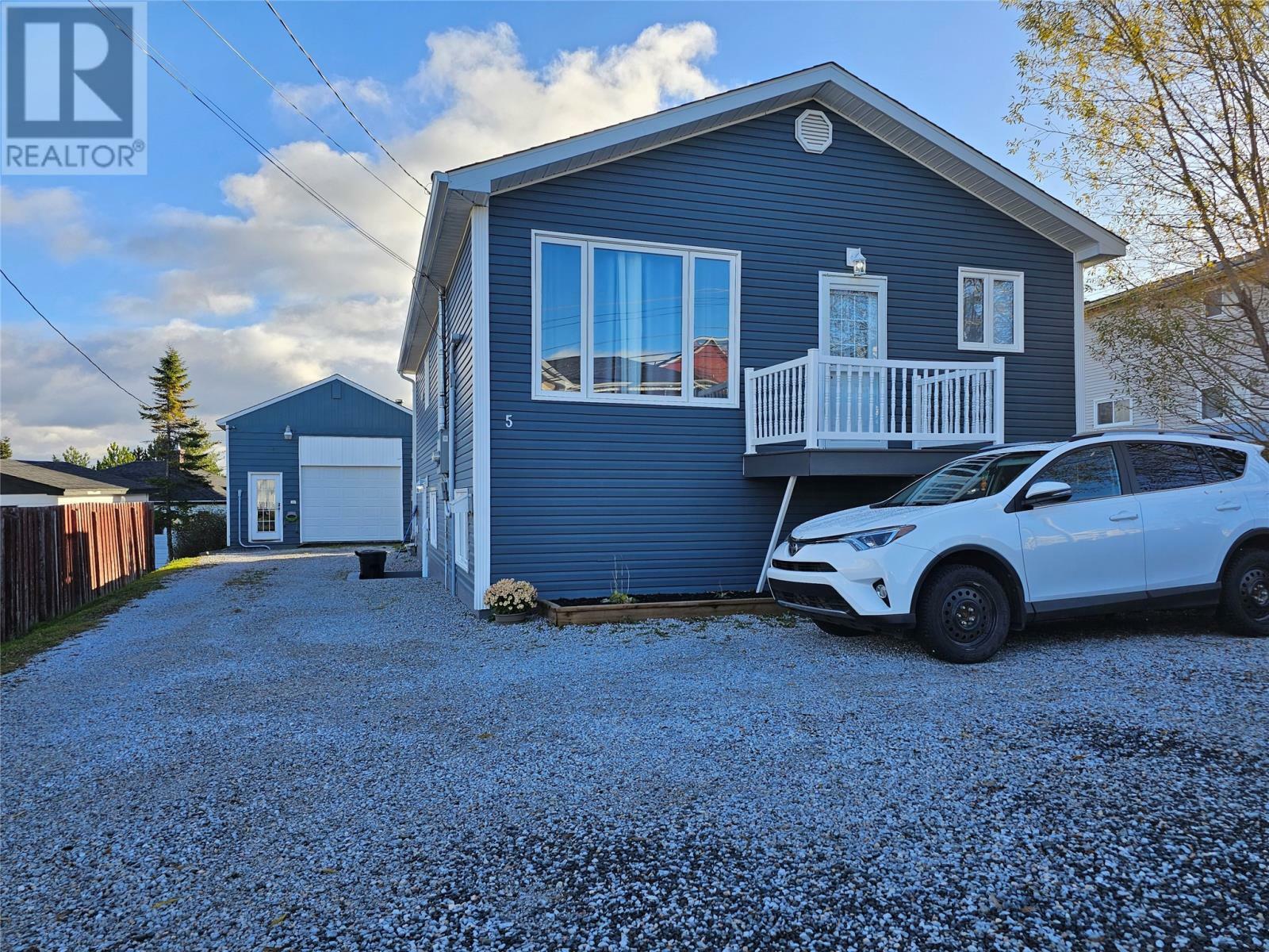 Property Photo:  5 Walbourne'S Road  NL A2H 5Y1 