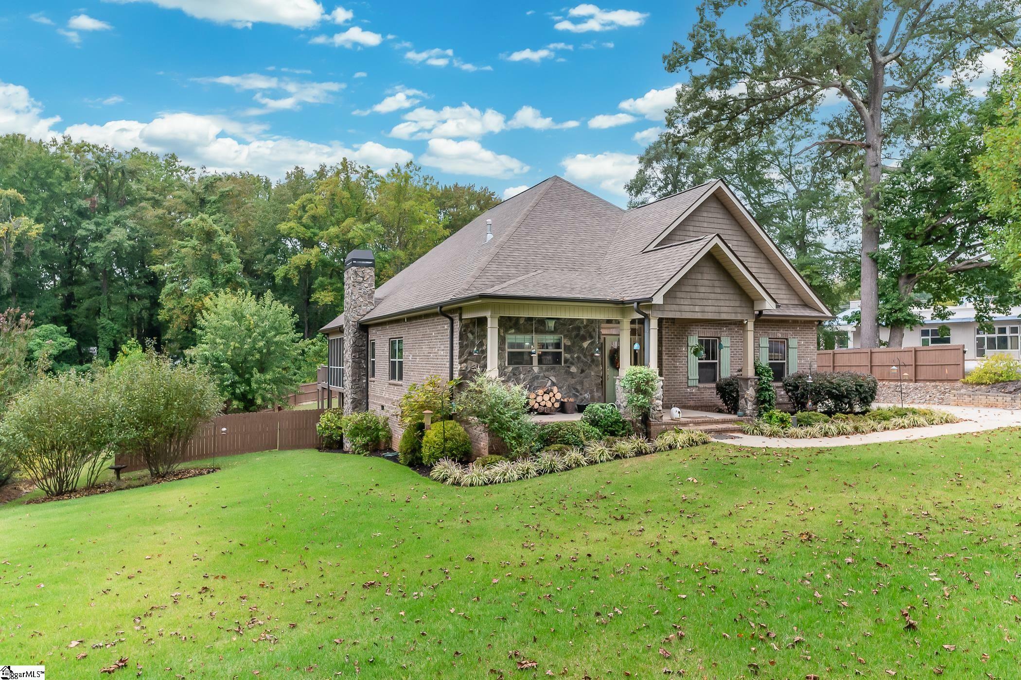 Property Photo:  821 Chick Springs Road  SC 29609 