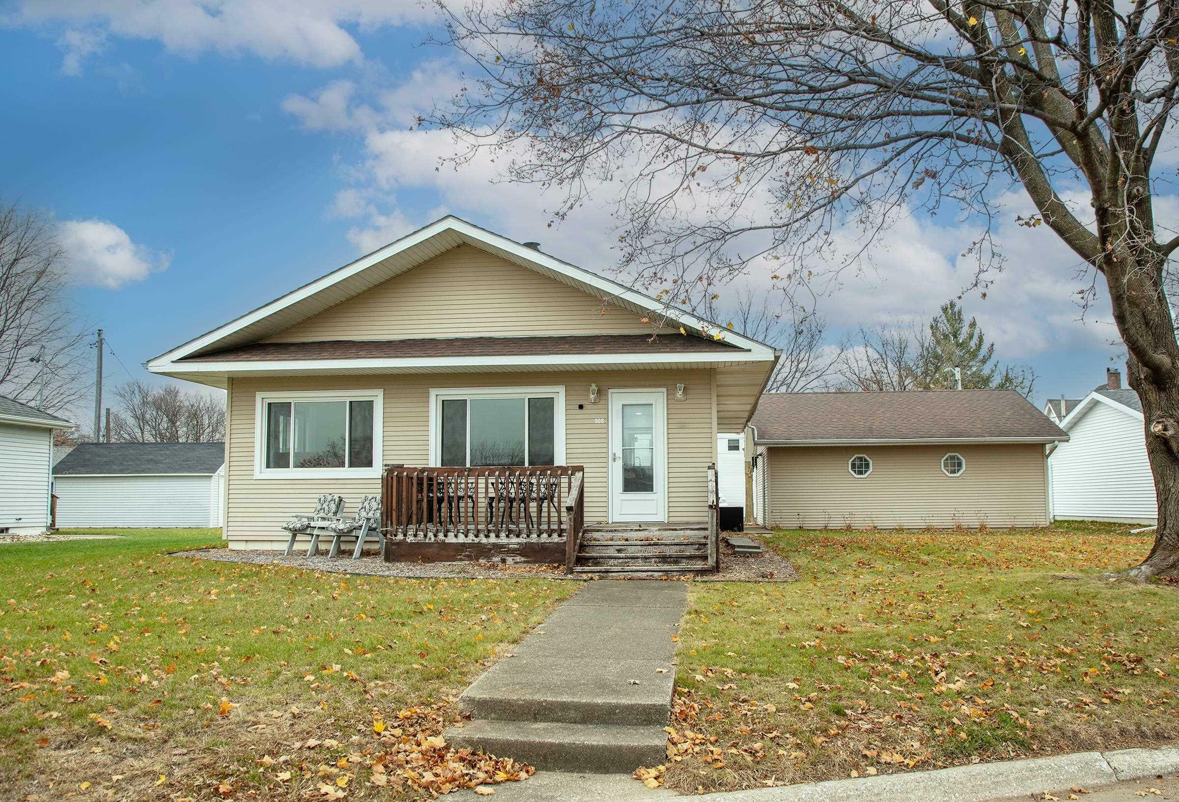 Property Photo:  508 N Jackson Street  IA 50636 