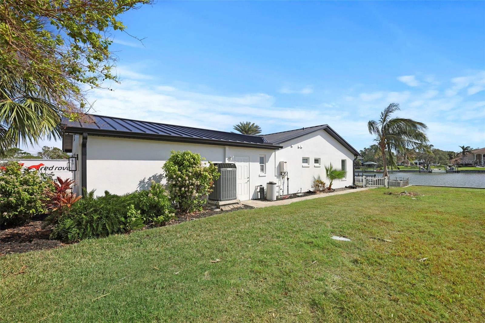 Property Photo:  305 Buttonwood Lane  FL 33770 