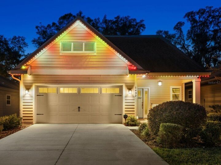 Property Photo:  1402 NW 121st Way  FL 32606 