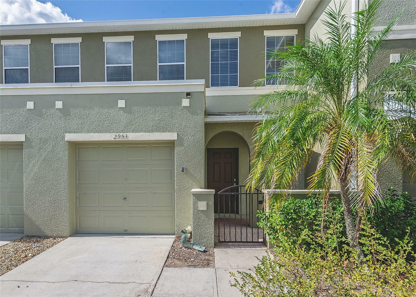 Property Photo:  2953 Willowleaf Lane  FL 33544 