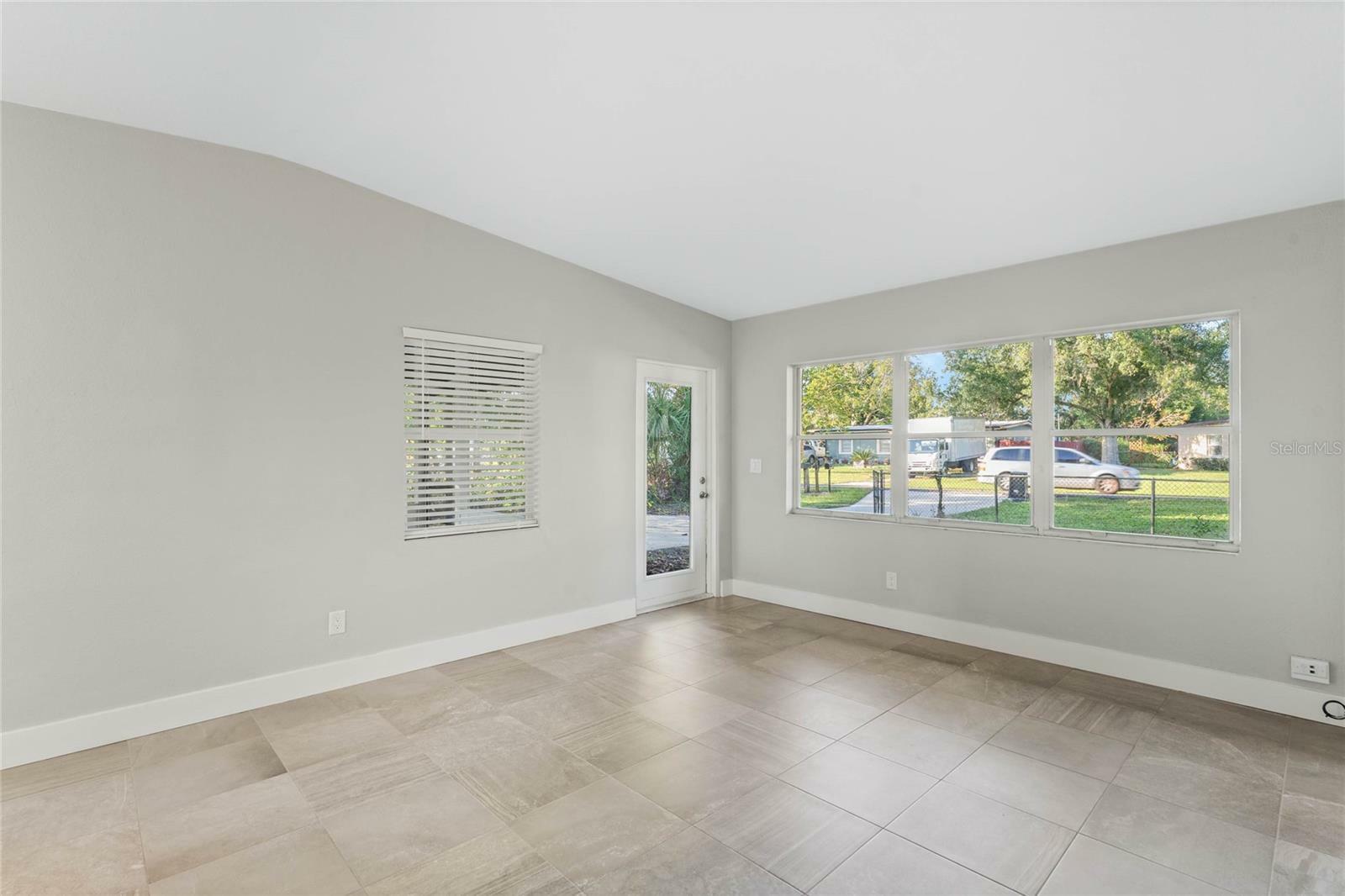 Property Photo:  560 E 3rd Street  FL 32766 