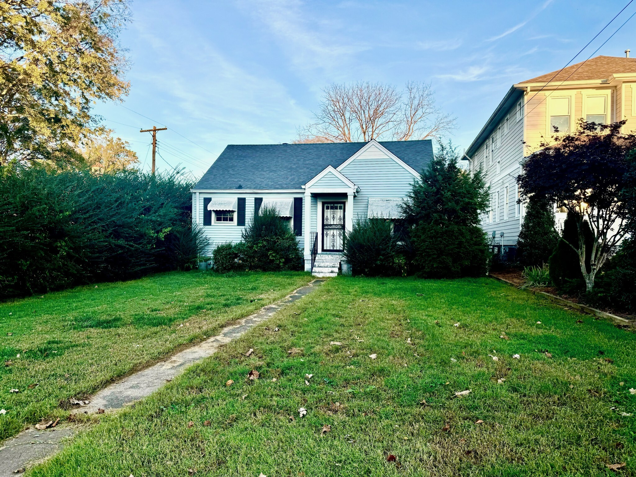 Property Photo:  304 54th Ave N  TN 37209 