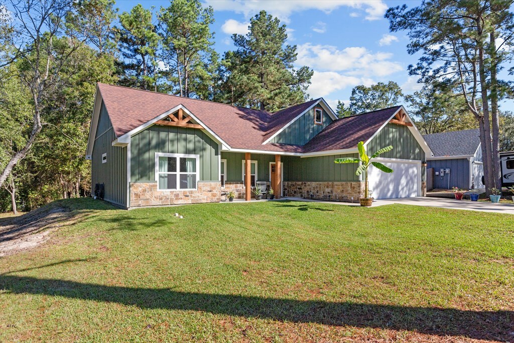 Property Photo:  701 Sandybrook Dr  TX 75901 