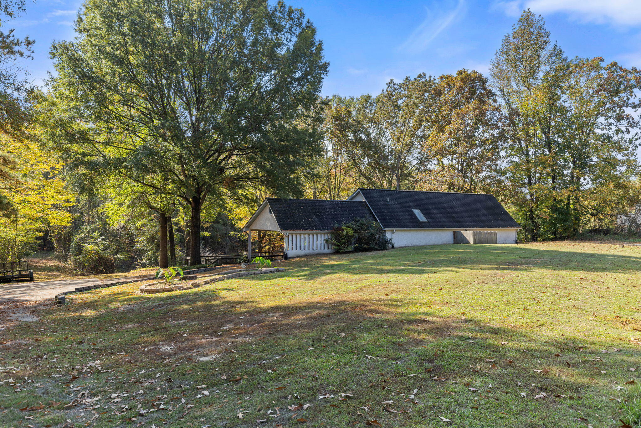 Property Photo:  113 Horseshoe Lake Road  MS 38866 