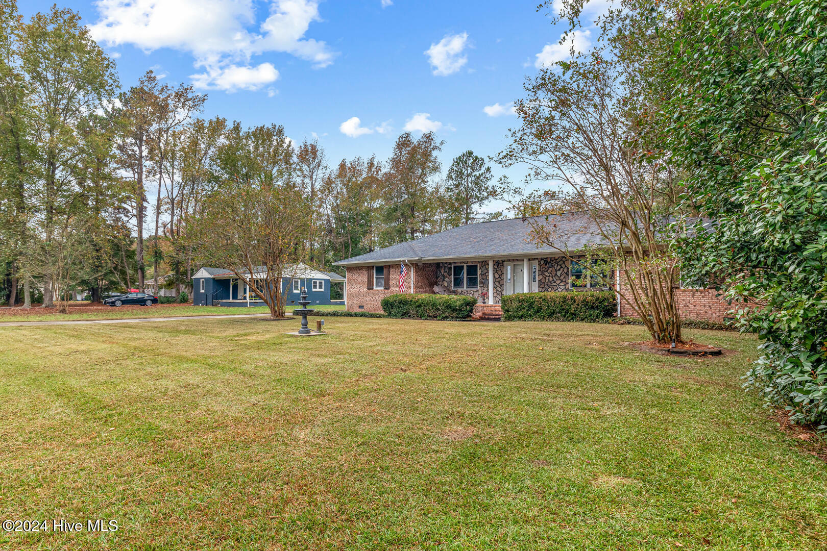 Property Photo:  129 Lakewood Drive  NC 28546 