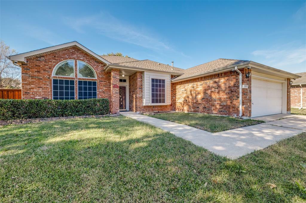 Property Photo:  4939 Water Oak Drive  TX 75052 