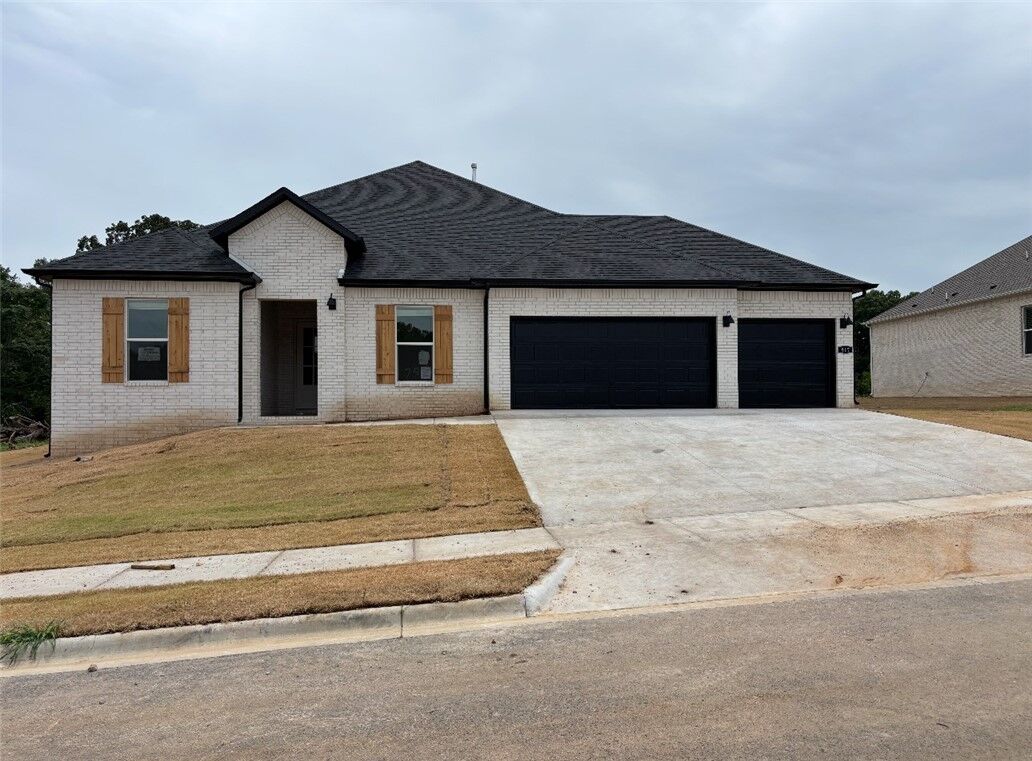 Property Photo:  917 Red Cedar Place  AR 72756 