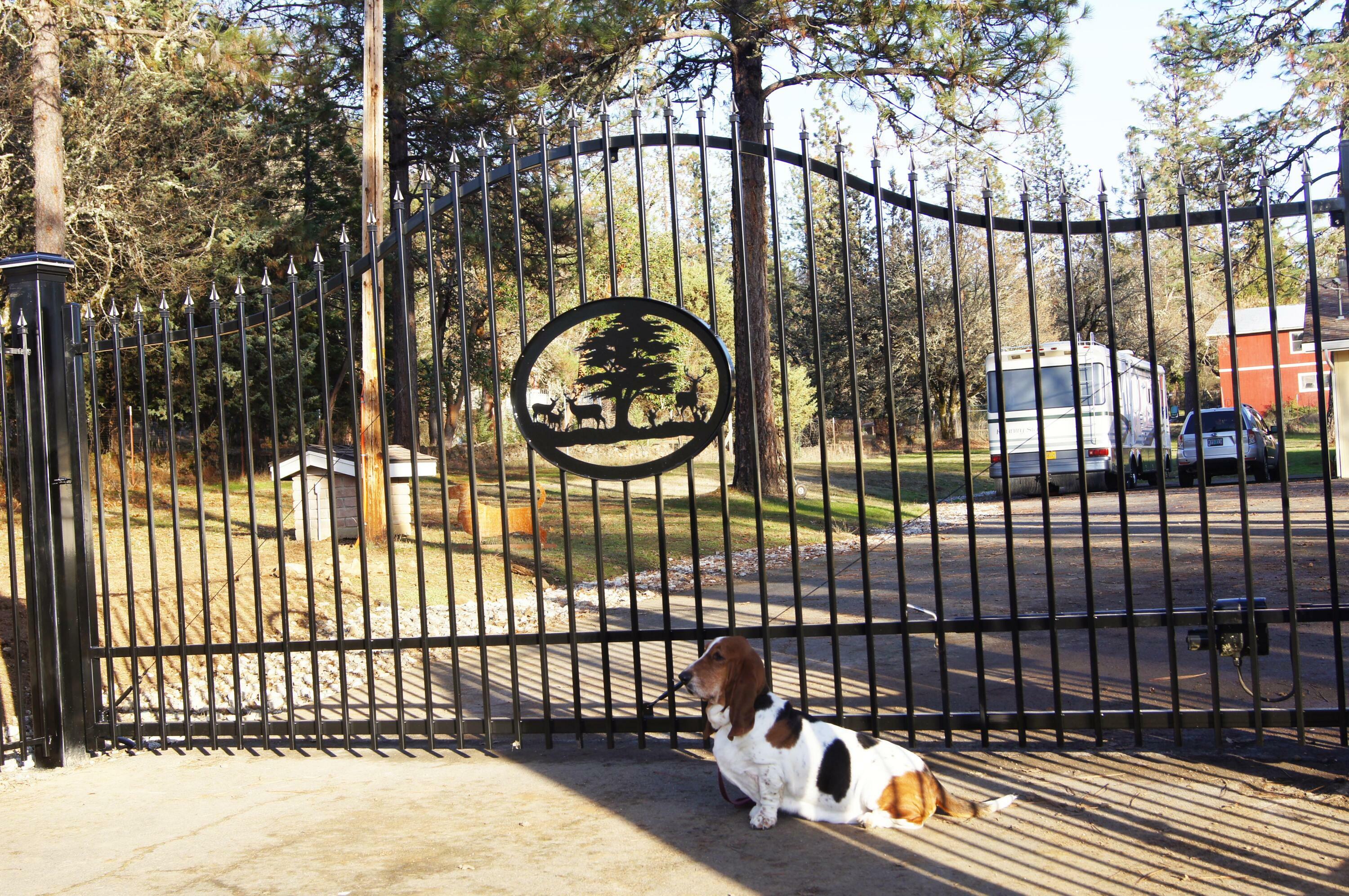 Property Photo: 553 Soldier Creek Road OR 97526