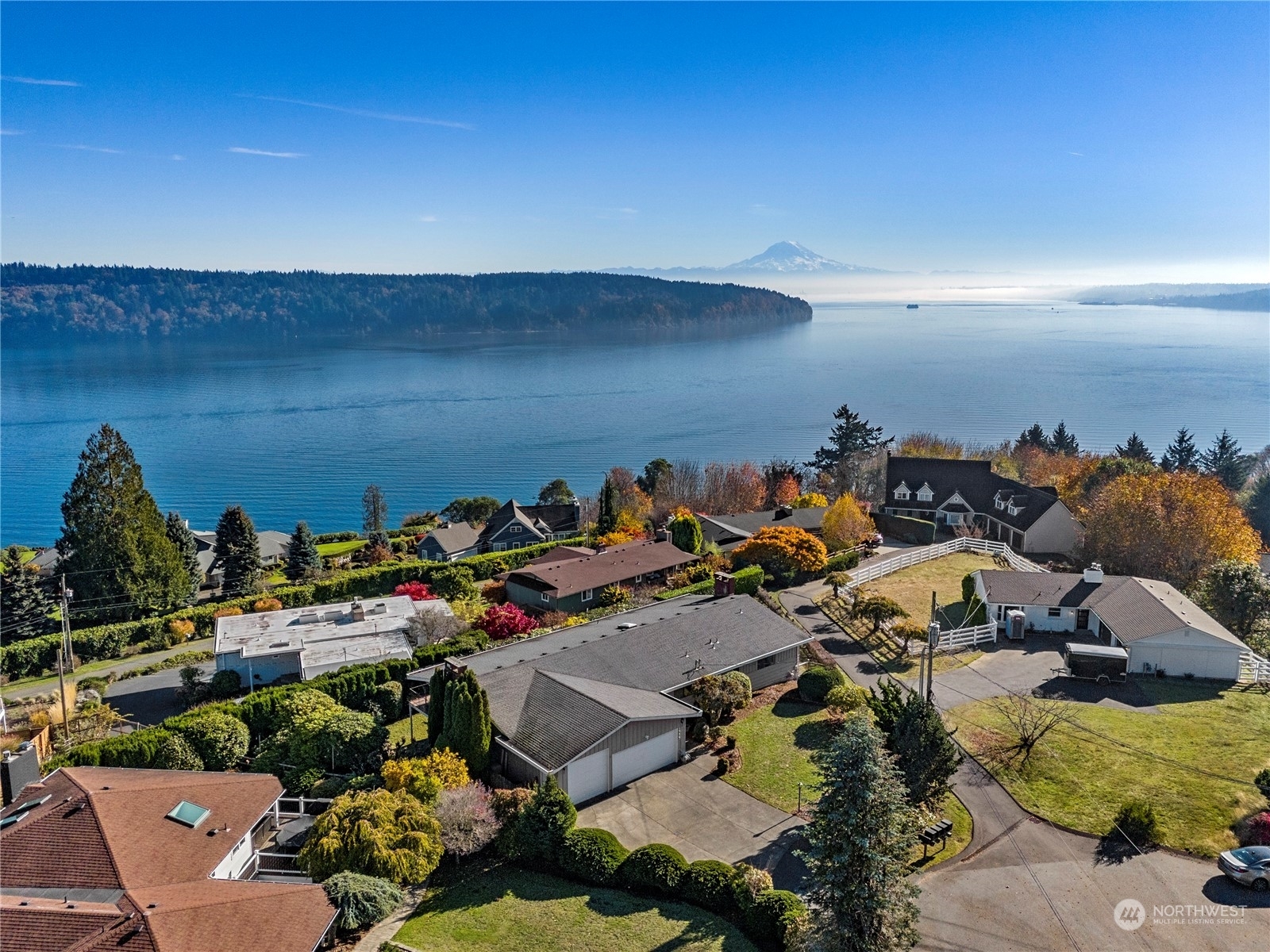 Property Photo:  1305 Madrona Way NW  WA 98332 