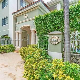 45 Antilla Ave 2C  Coral Gables FL 33134 photo