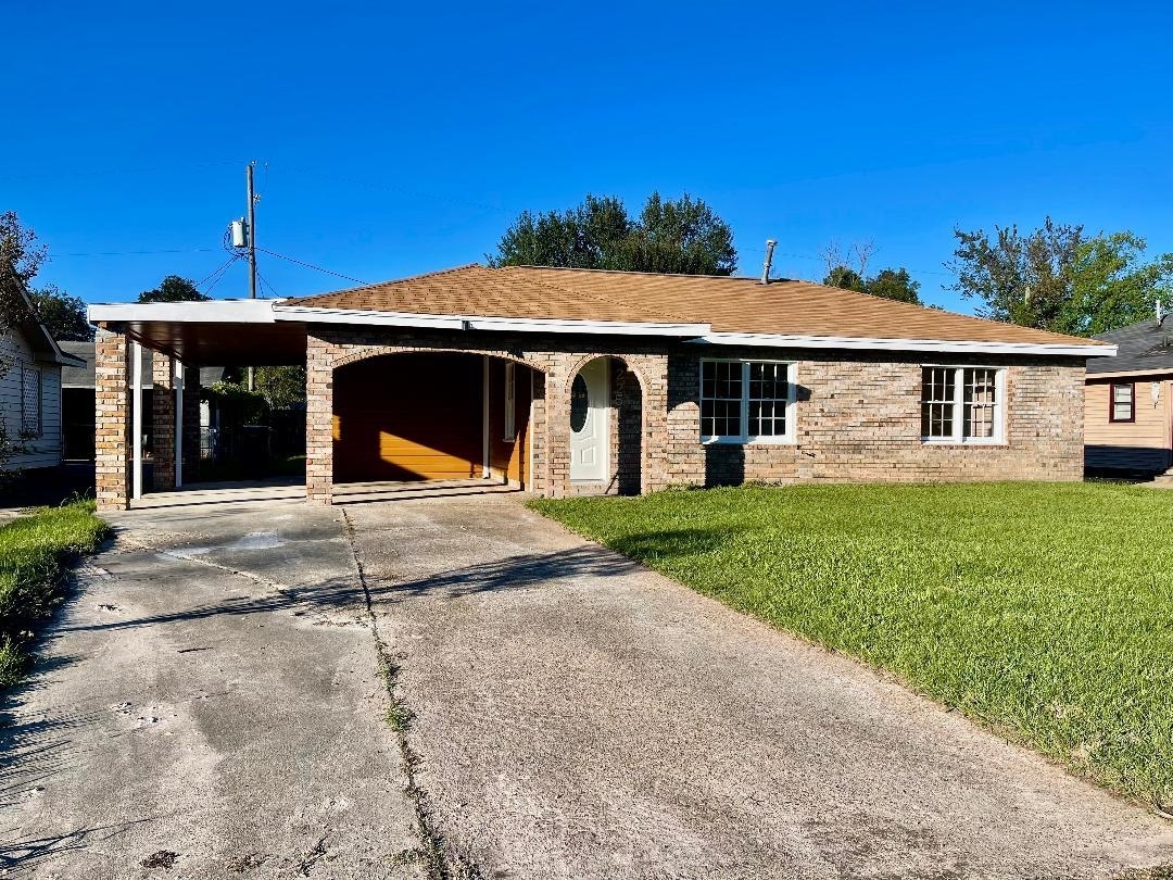 Property Photo:  2251 Westway St.  TX 77630 