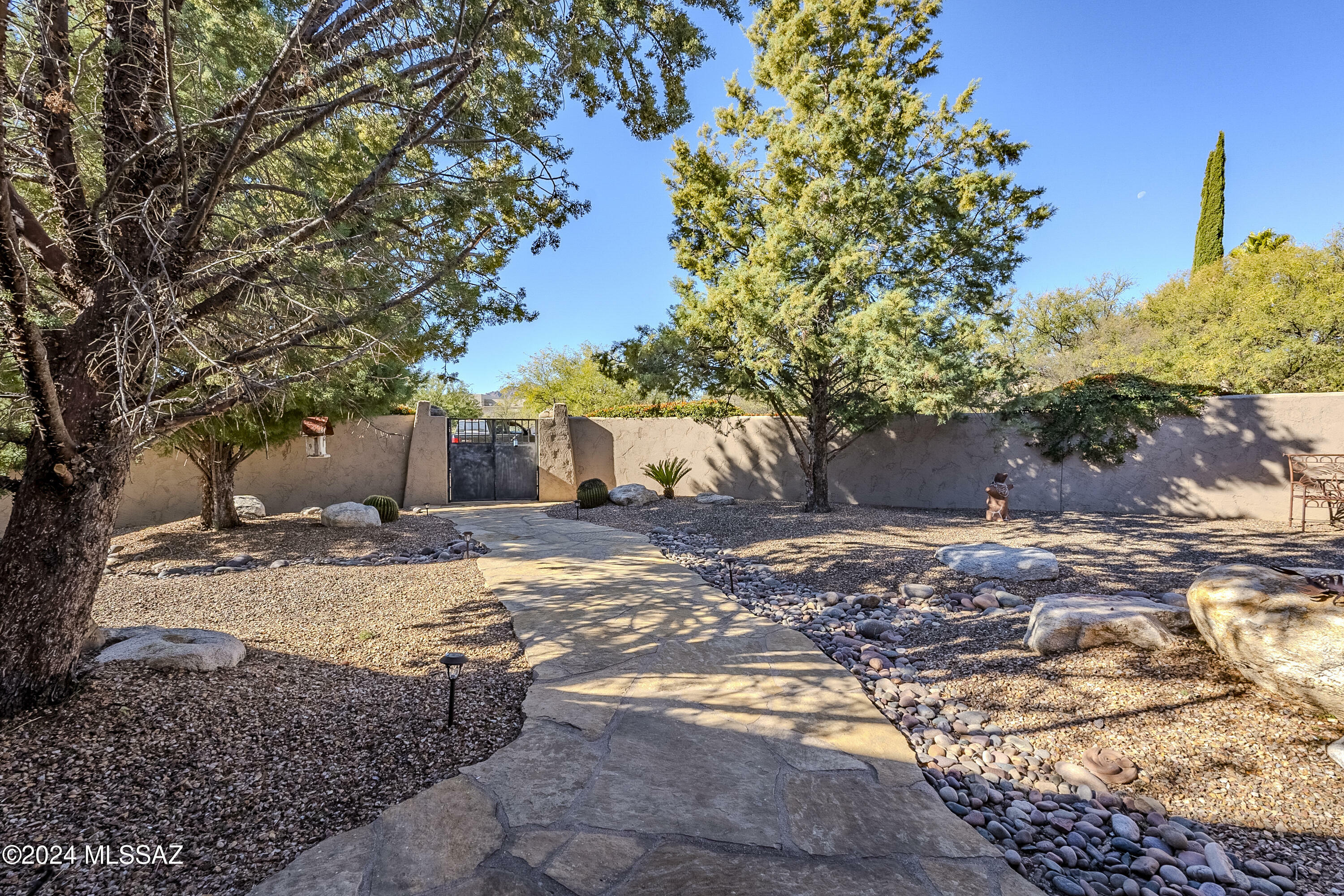 Property Photo:  8 Avenida Gutierrez  AZ 85646 