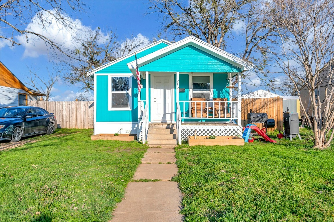 213 Spindletop Street  Gatesville TX 76528 photo