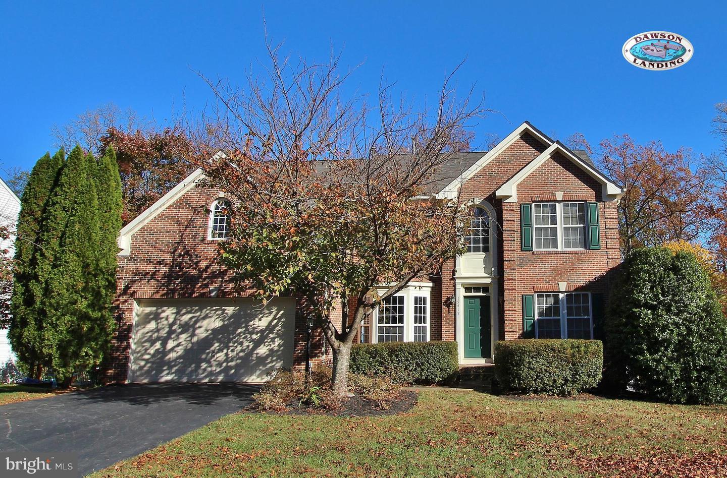 Property Photo: 15417 Duckling Place VA 22191