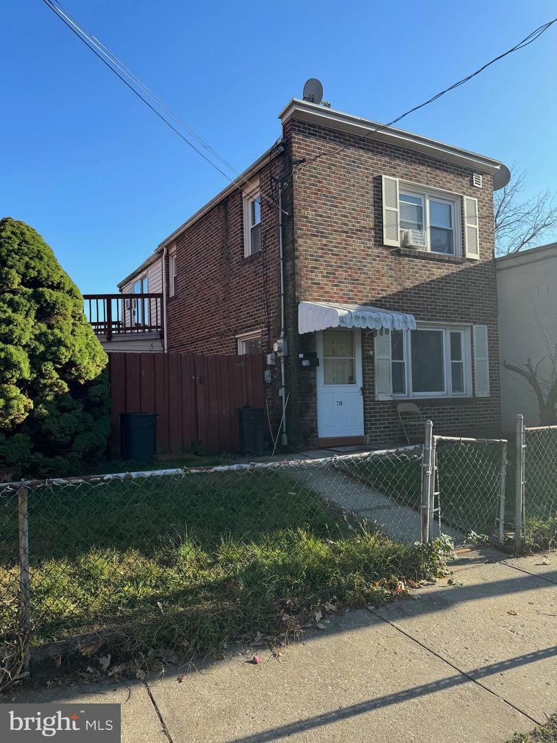 Property Photo:  738 Poplar Street  PA 17603 