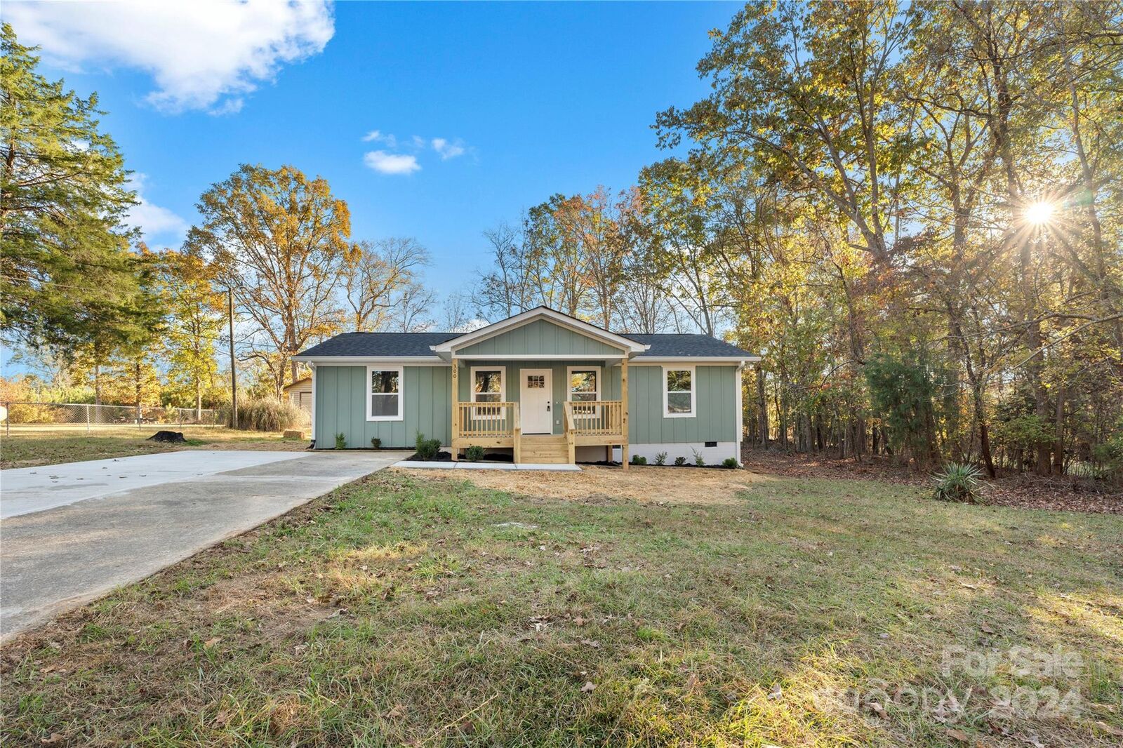 Property Photo:  300 Washington Park Road  NC 27306 