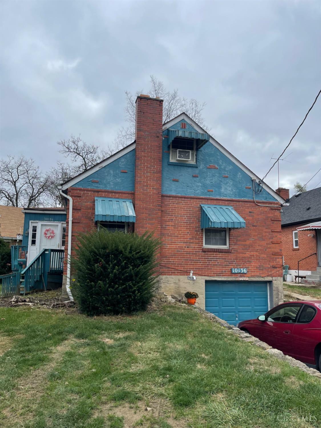 Property Photo:  10136 Chester Road  OH 45215 