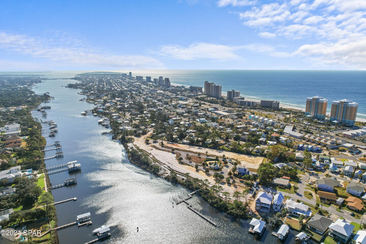 Property Photo:  7910 S Lagoon Drive  FL 32408 