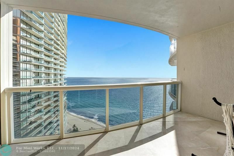 Property Photo:  18911 Collins Ave 2706  FL 33160 