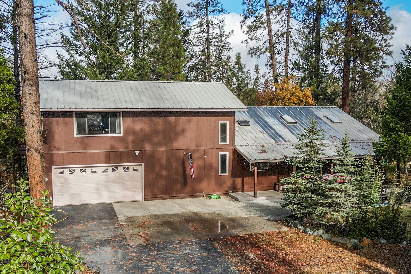 Property Photo: 120 Ponderosa Lane CA 96093