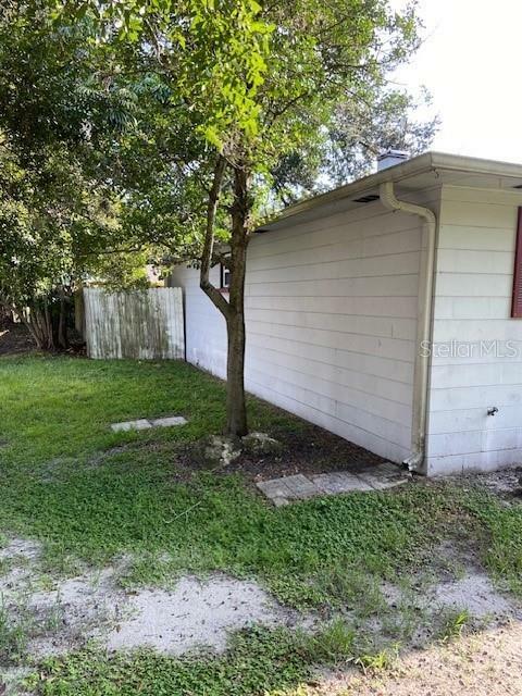 Property Photo:  2702 W Henry Avenue  FL 33614 