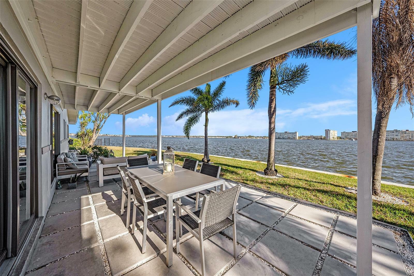 Property Photo:  15336 Harbor Drive  FL 33708 