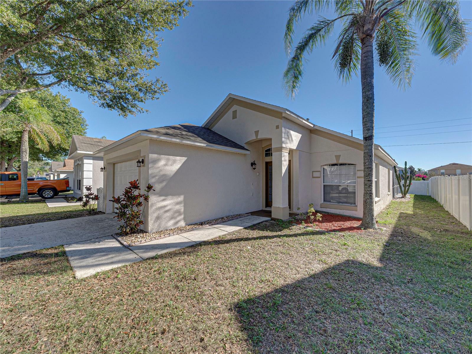 Property Photo:  742 Sonja Circle  FL 33897 