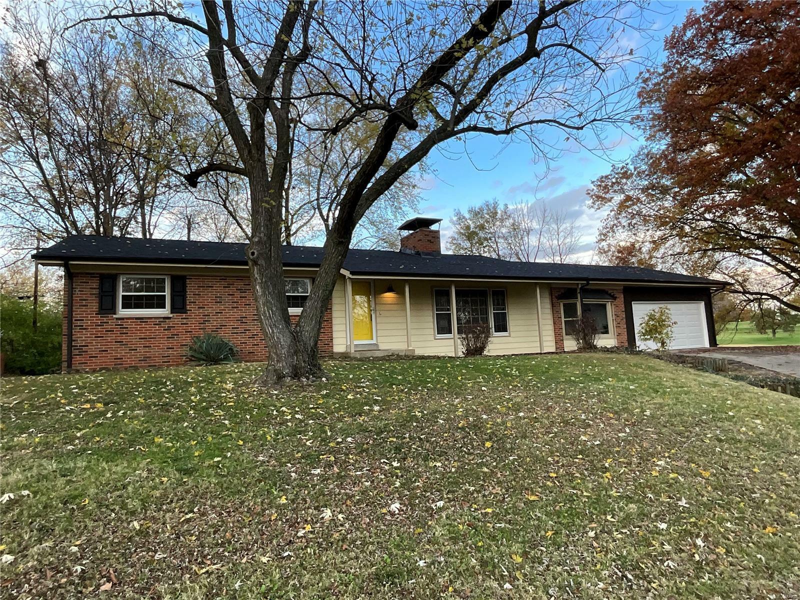 1411 Pleasantview Drive  St Charles MO 63303 photo