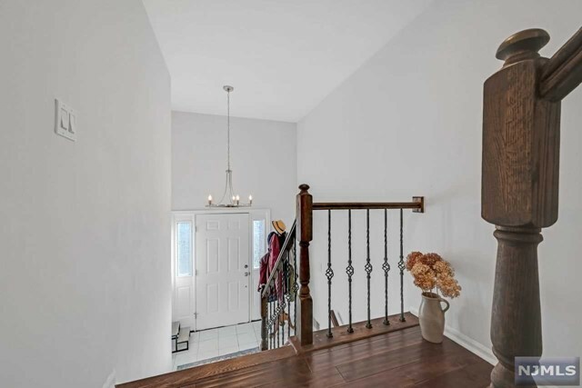 Property Photo:  1010 Ash Drive  NJ 07430 