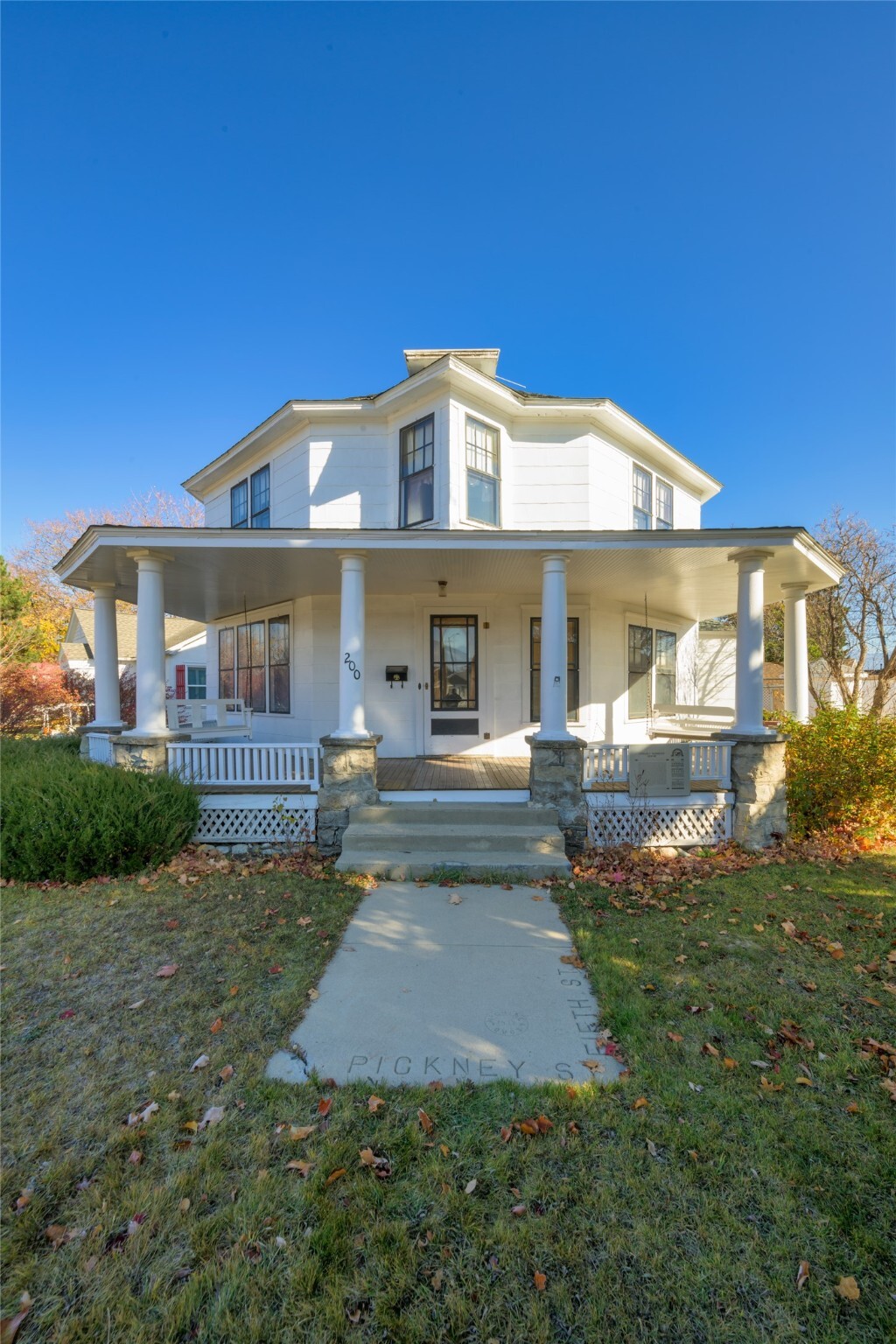 Property Photo: 200 N 5th Street MT 59840