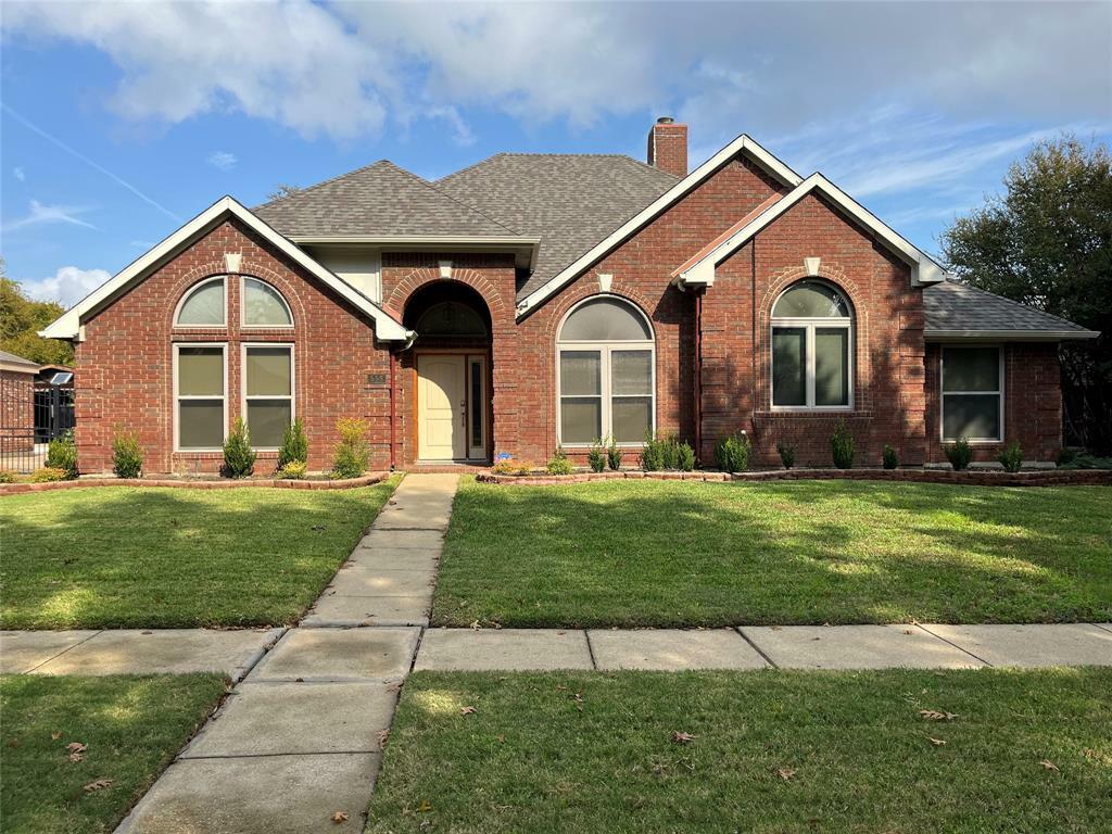 Property Photo:  558 Winston Street  TX 75052 