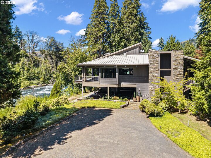 Property Photo: 45650/45646 McKenzie Hwy OR 97488