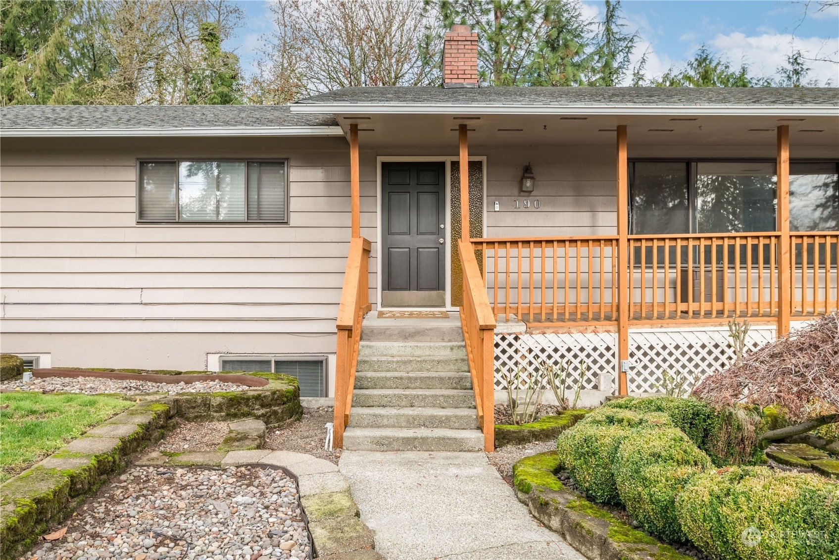 Property Photo:  190 Inglewood Drive  WA 98632 