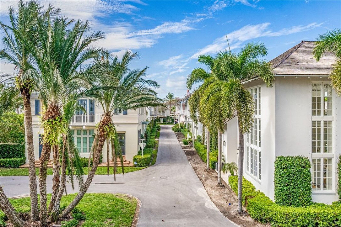 Property Photo: 3320 Oat Lane FL 32963