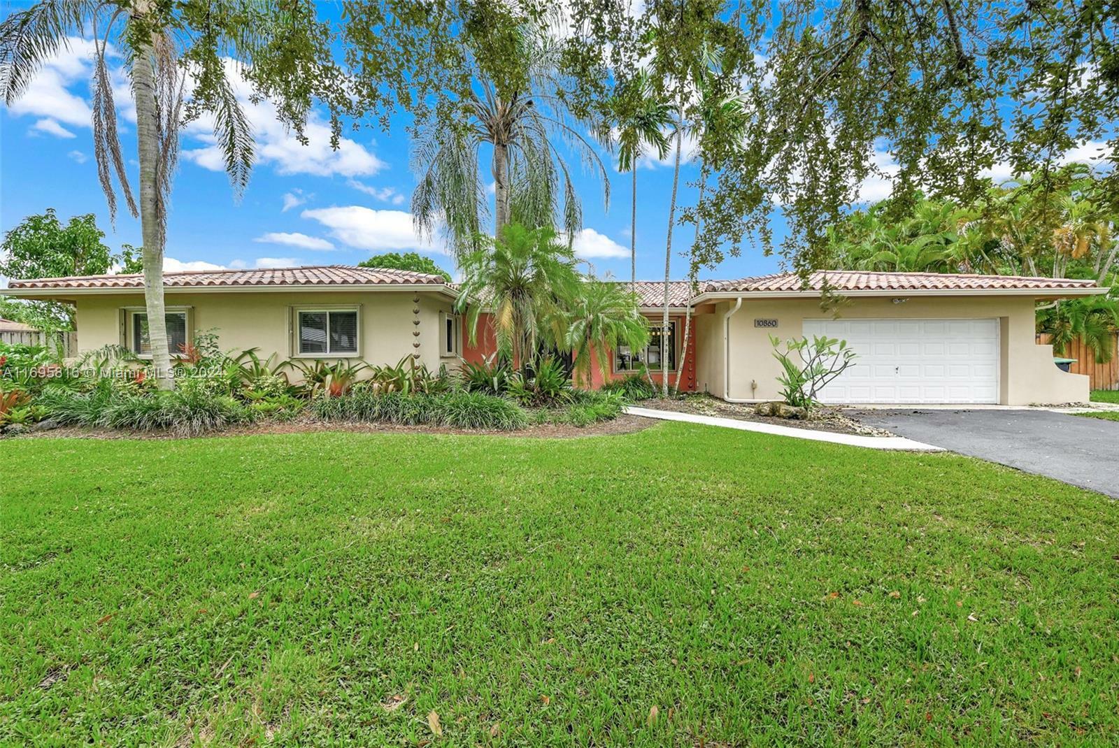 Property Photo:  10860 SW 125th St  FL 33176 