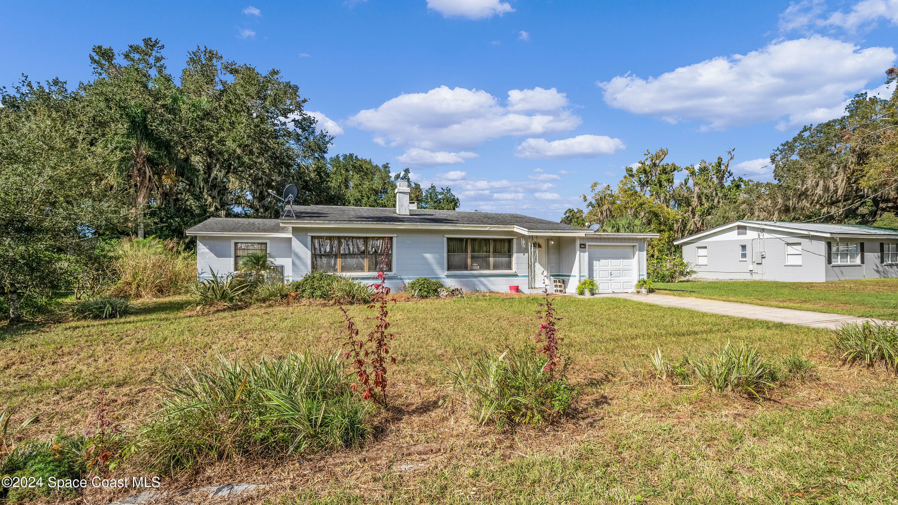 Property Photo:  2678 Pine Avenue  FL 32754 