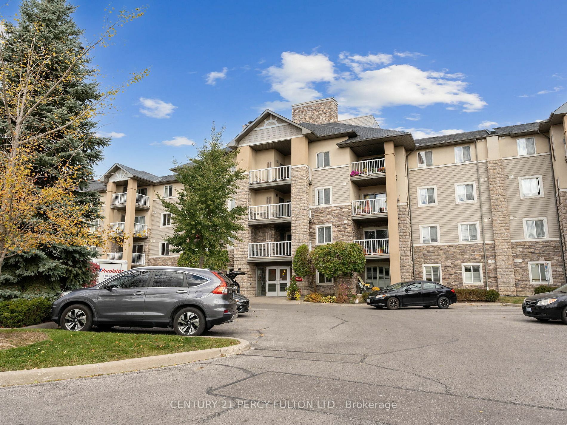 Photo de la propriété:  684 Warden Ave 216  ON M1L 4W4 