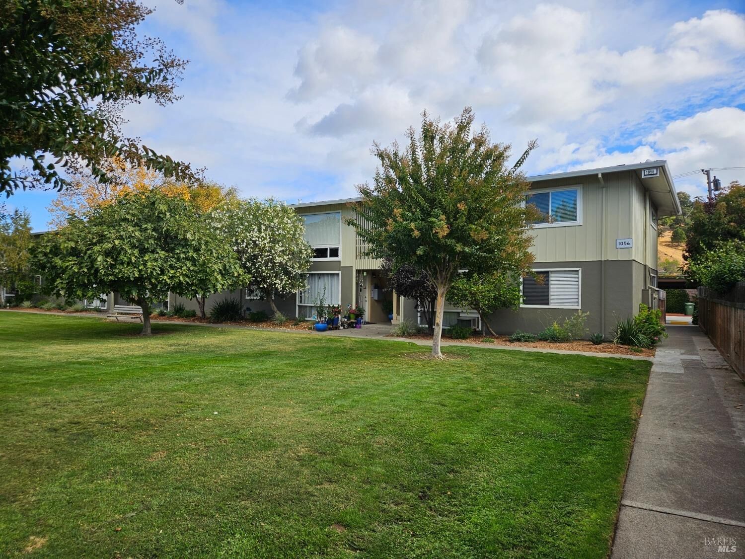 Property Photo:  1056 Los Gamos Road C  CA 94903 