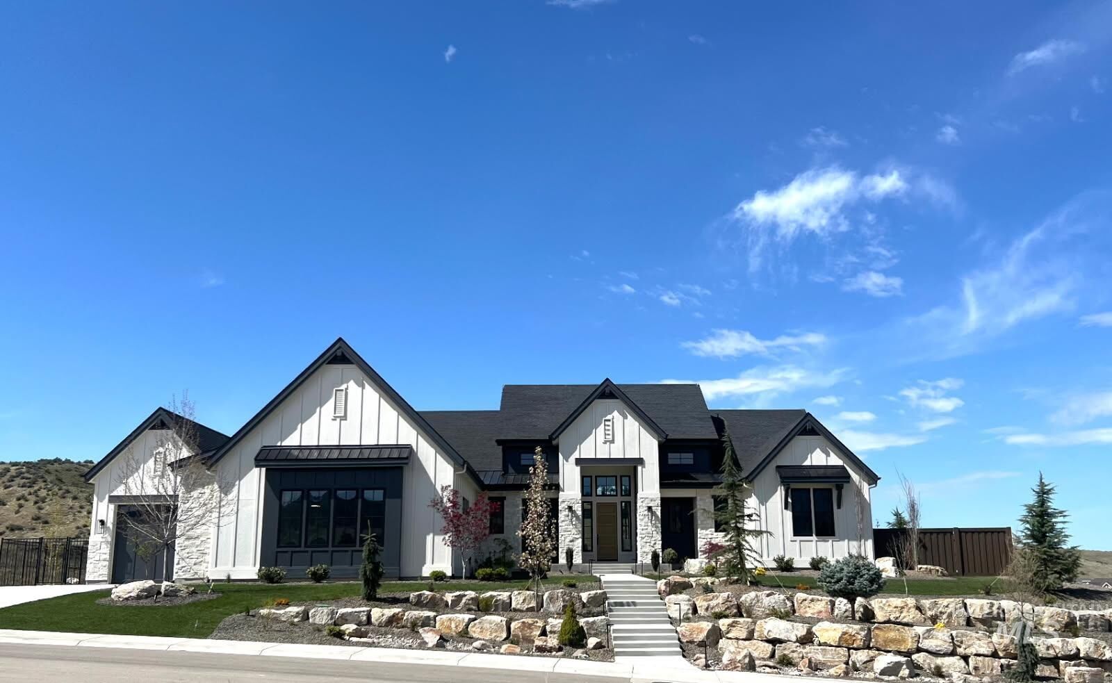 Property Photo:  11221 N 17th Way  ID 83714 