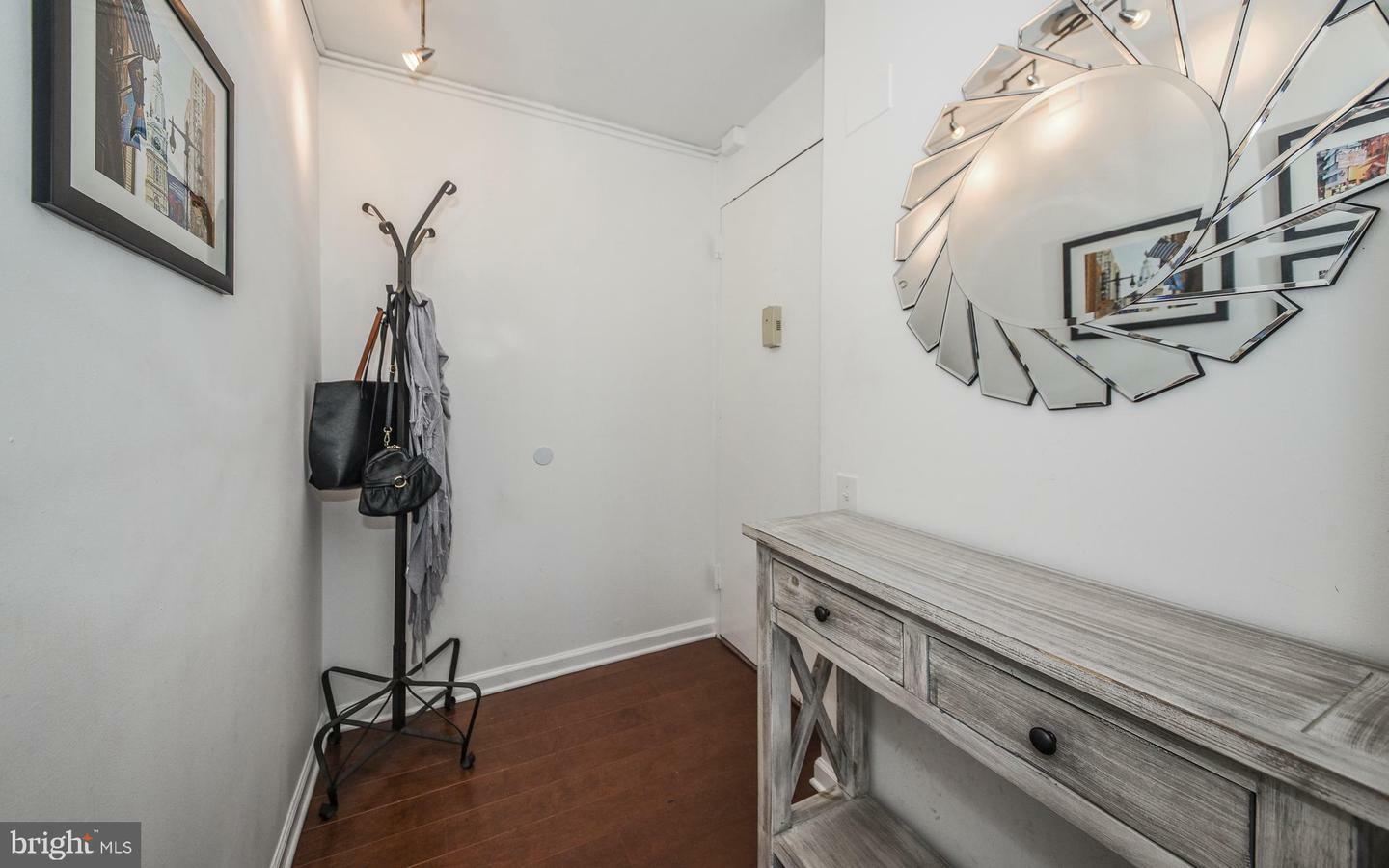 Property Photo:  1420 Locust Street 36R  PA 19102 