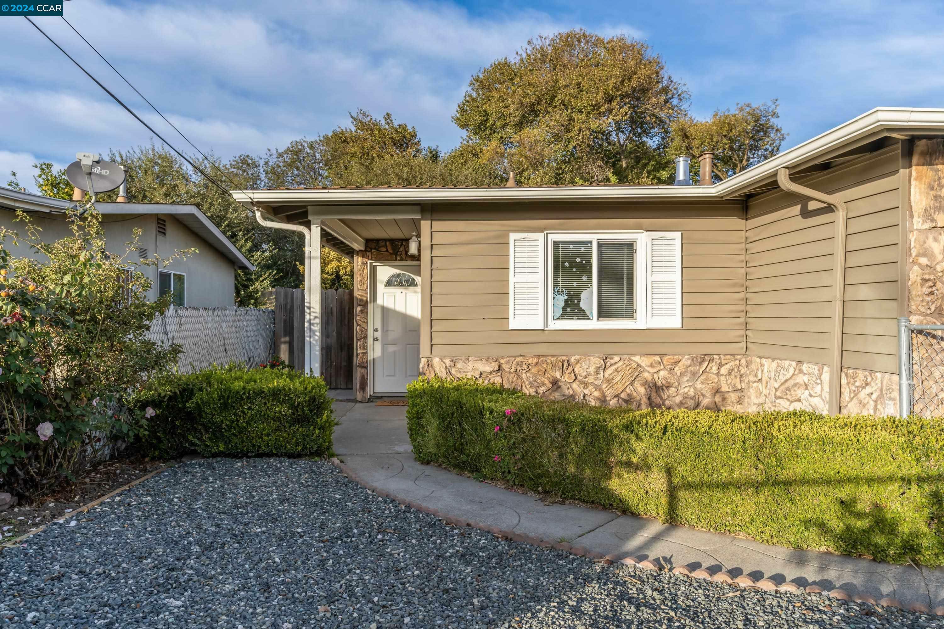 Property Photo:  1413 Folsom Ave  CA 94806 