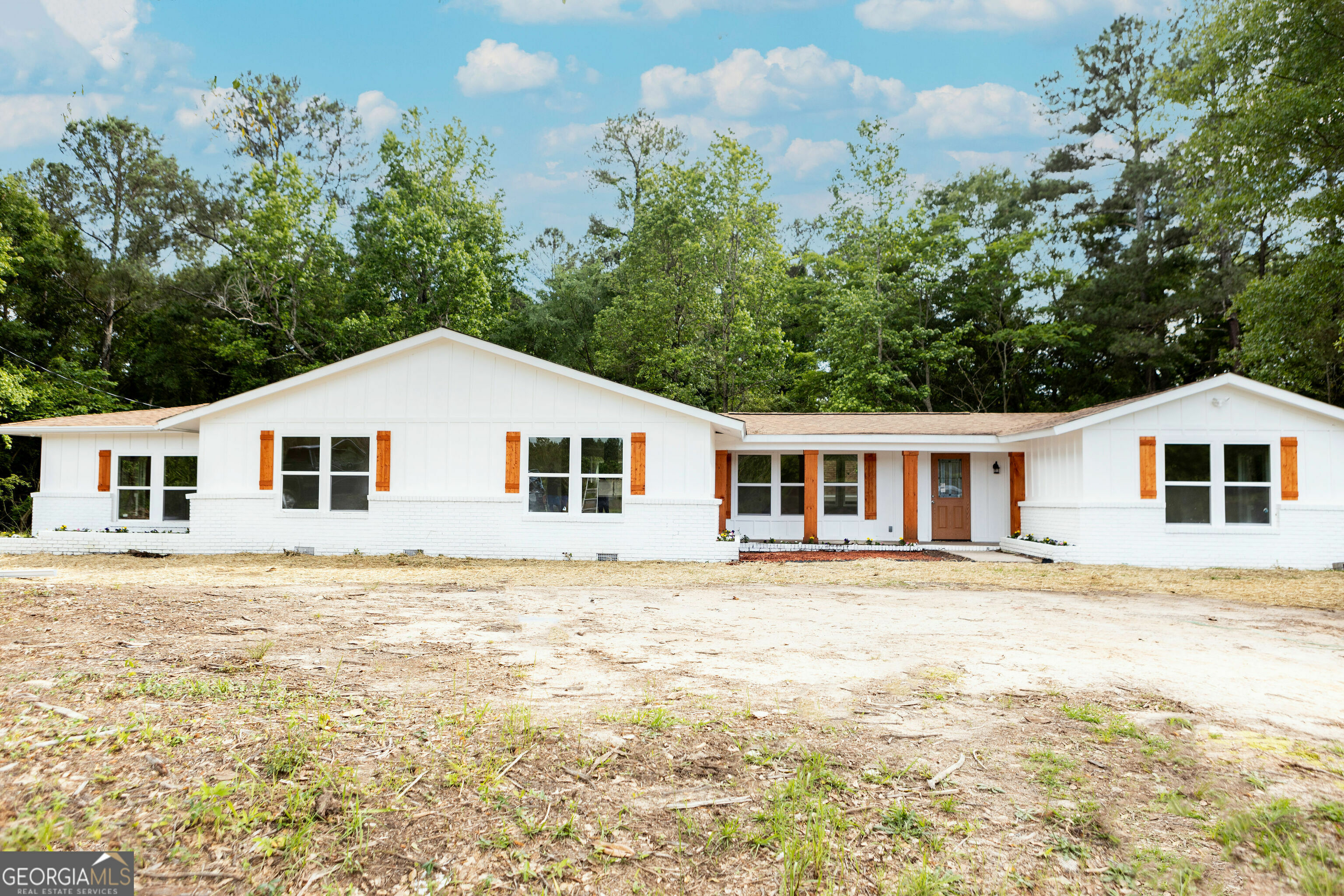 Property Photo:  1220 Lagrange Highway  GA 30222 