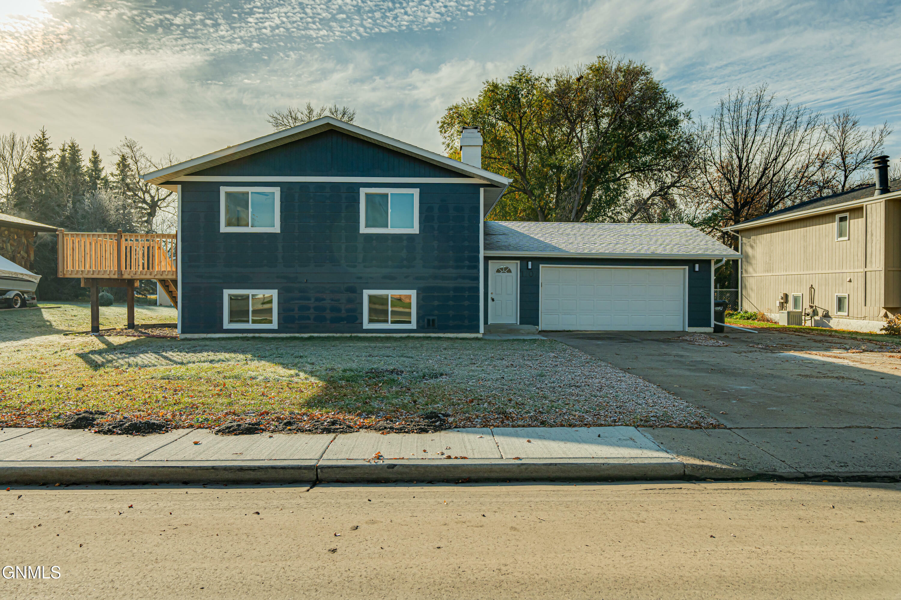 1707 4th Street NE  Mandan ND 58554 photo