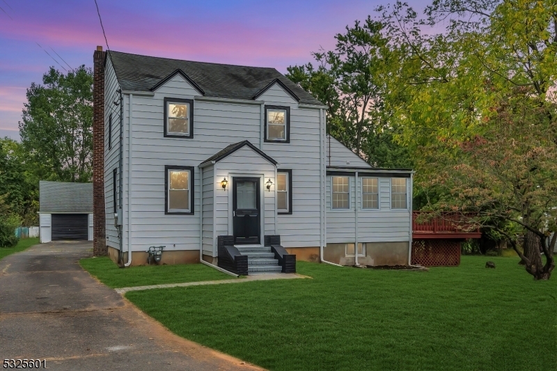 Property Photo:  87 Leghorn Ave  NJ 08807 