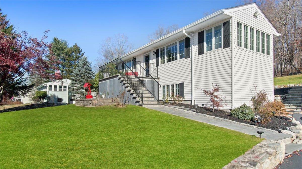 Property Photo:  43 Lakeview Road  NY 10512 