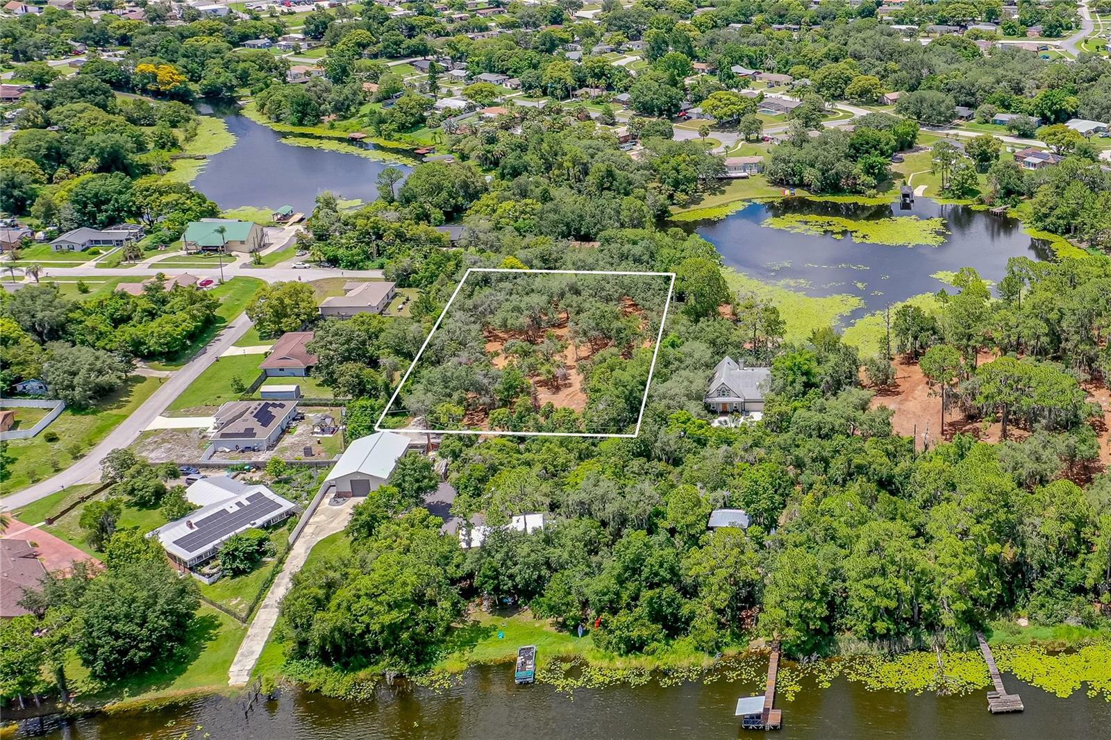 Property Photo:  Twin Oak Street  FL 32725 