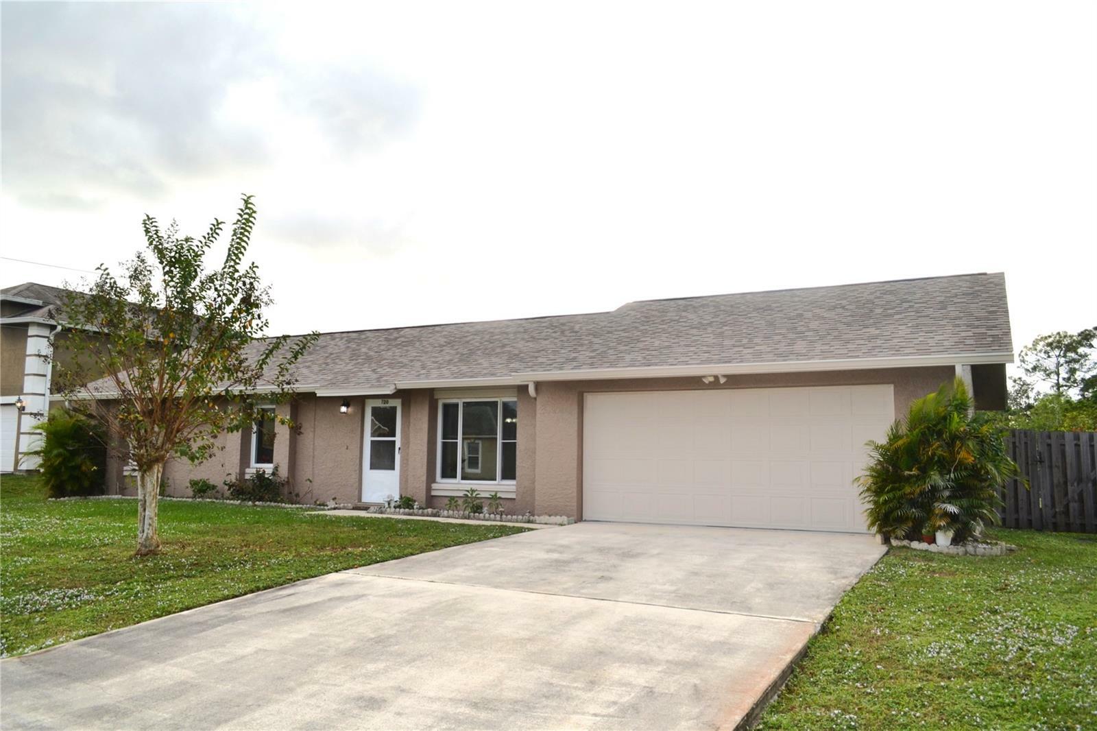 Property Photo:  720 Cottbus Avenue NW  FL 32907 